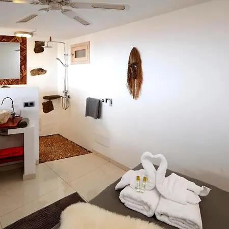 Palacio And Yurt - 2 Pools - Hot Tub - Fantastic Sea Views Табайеско