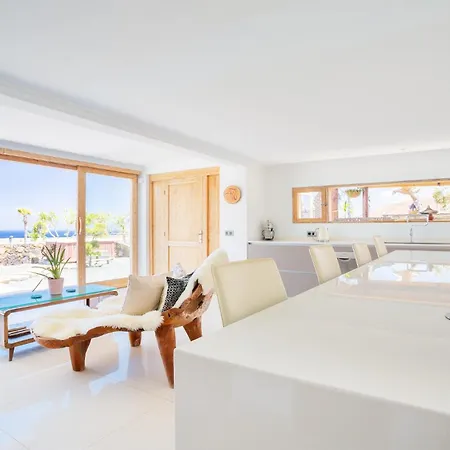 Palacio And Yurt - 2 Pools - Hot Tub - Fantastic Sea Views * Табайеско