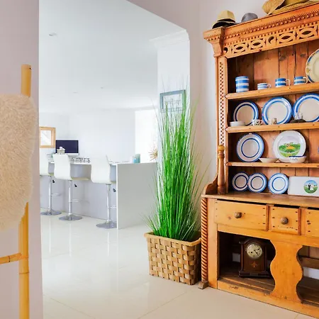 Вилла Palacio And Yurt - 2 Pools - Hot Tub - Fantastic Sea Views *