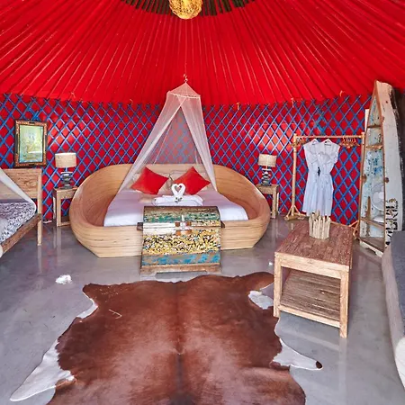 Palacio And Yurt - 2 Pools - Hot Tub - Fantastic Sea Views