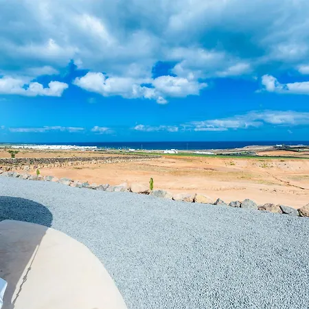 Palacio And Yurt - 2 Pools - Hot Tub - Fantastic Sea Views Вилла