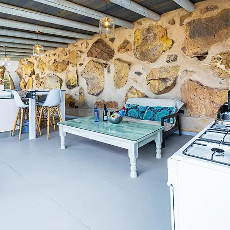 Palacio And Yurt - 2 Pools - Hot Tub - Fantastic Sea Views Вилла