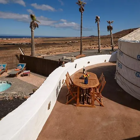 Palacio And Yurt - 2 Pools - Hot Tub - Fantastic Sea Views Табайеско