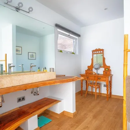 Palacio And Yurt - 2 Pools - Hot Tub - Fantastic Sea Views