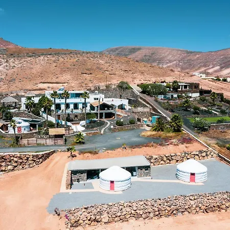 Vila Palacio And Yurt - 2 Pools - Hot Tub - Fantastic Sea Views Tabayesco