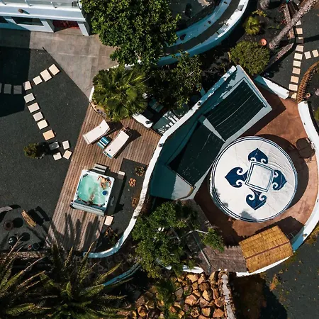 Vila Palacio And Yurt - 2 Pools - Hot Tub - Fantastic Sea Views *